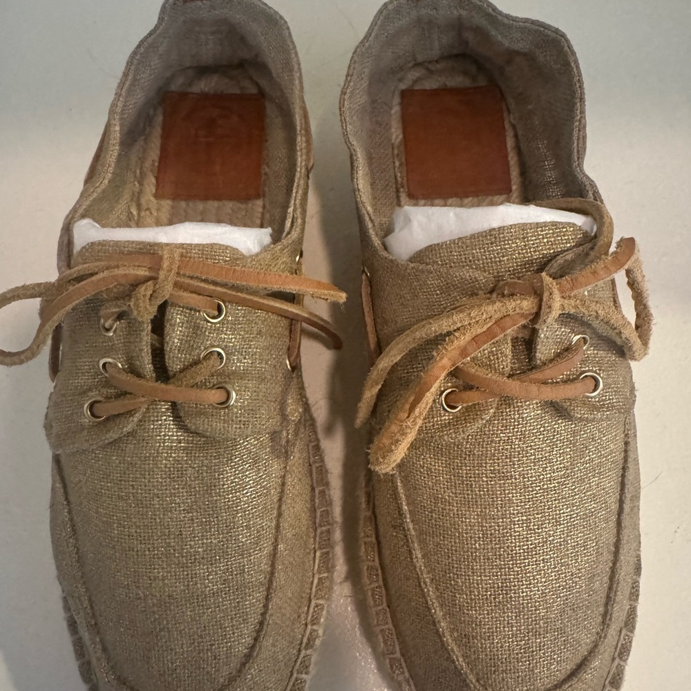 Tory Burch Tan Flats with Moc-Toe Design